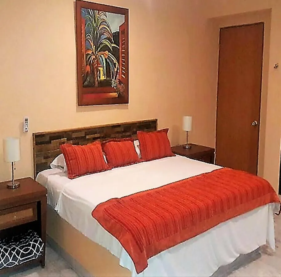 **  קנקון Hotel Versalles Suites מקסיקו