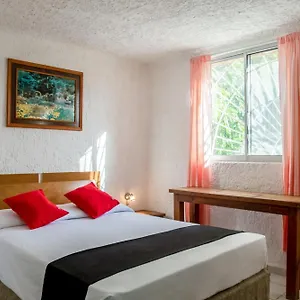5* Hotel Capital O Farallon Inn,