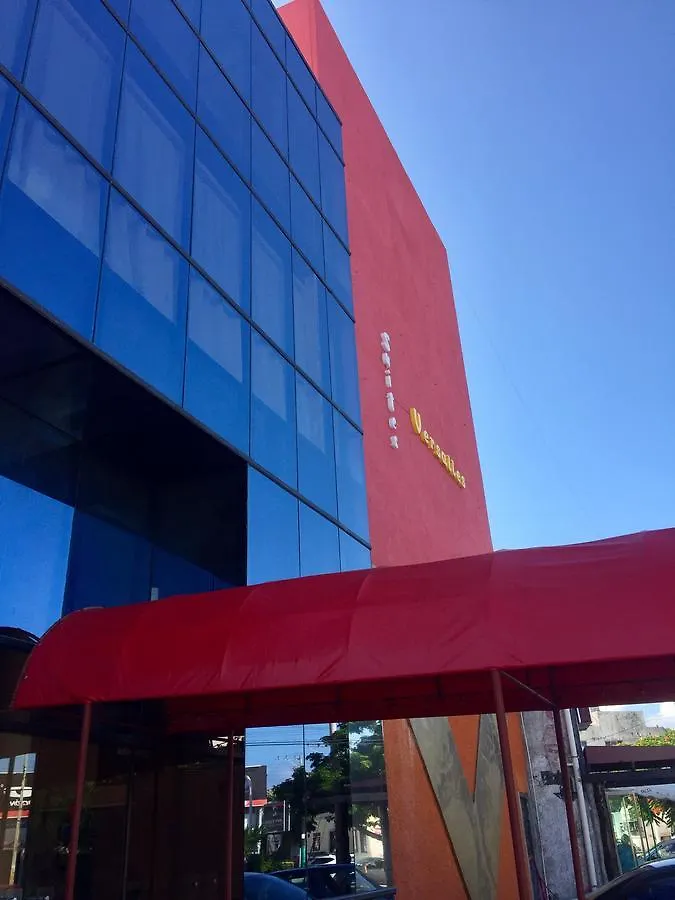 Hotel Versalles Suites Cancun