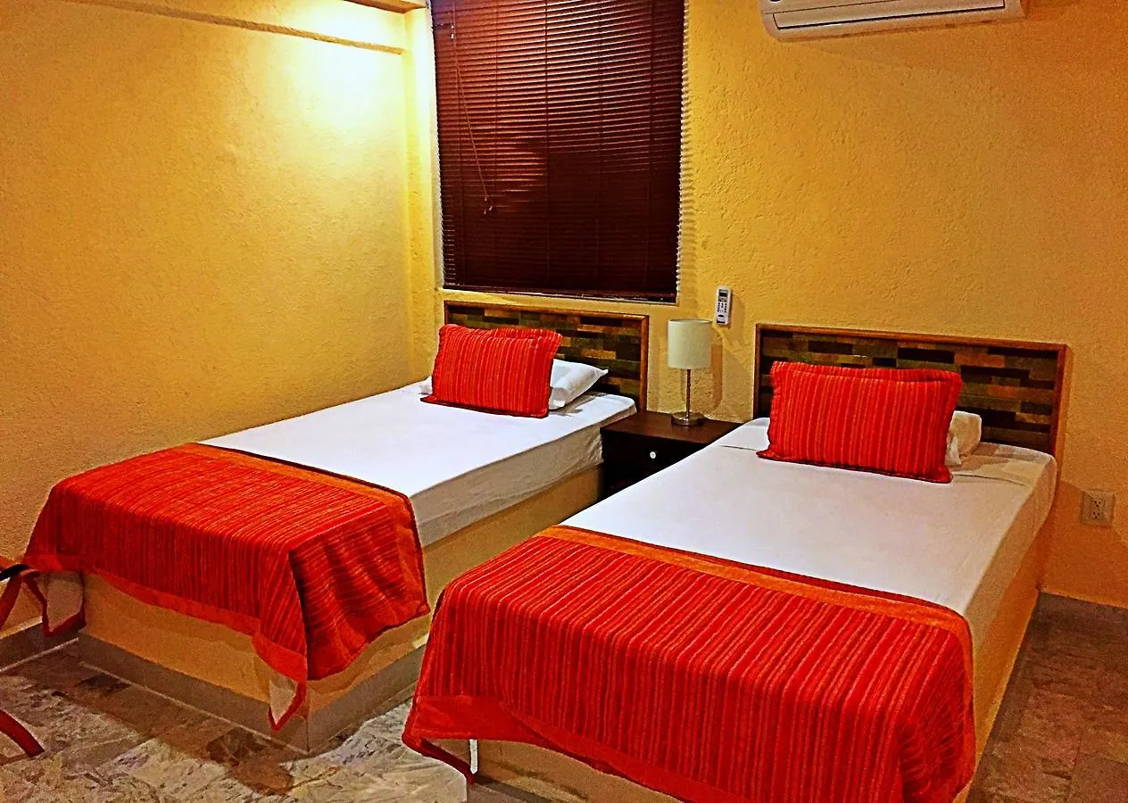 Hotel Versalles Suites Cancun