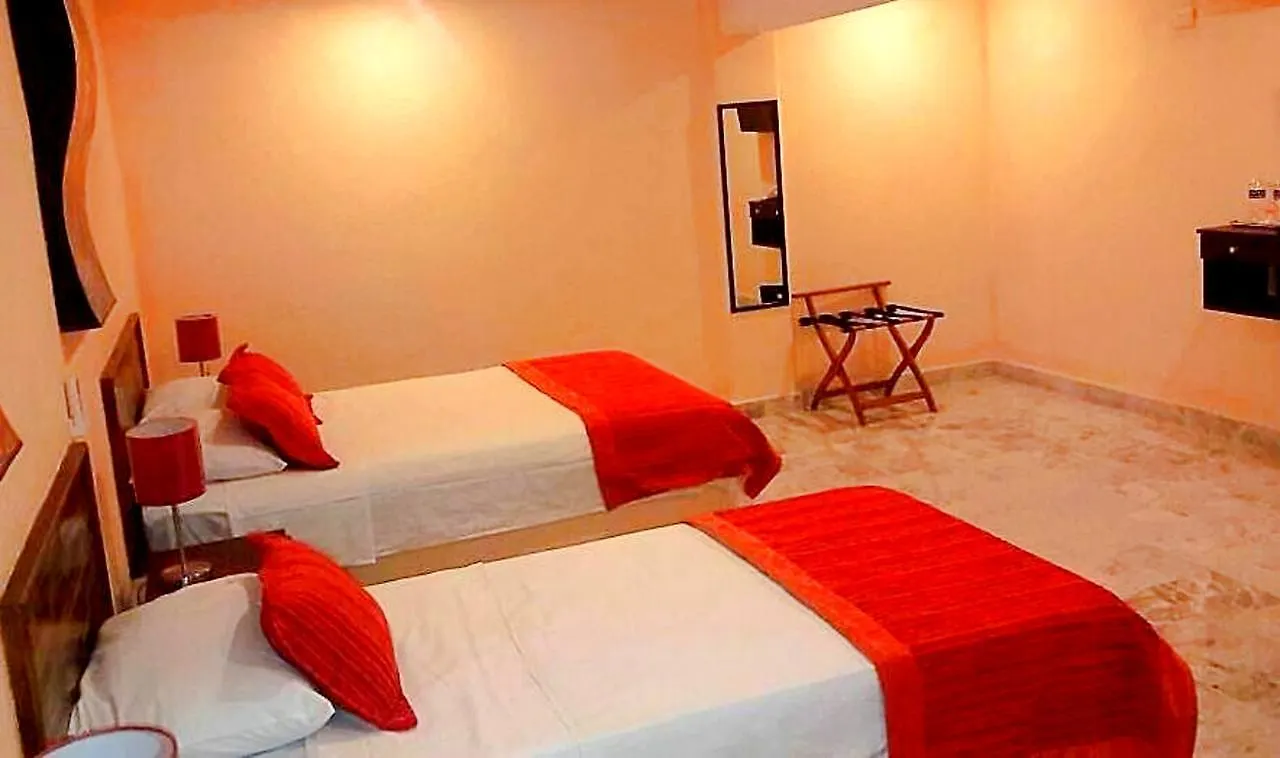 Hotel Versalles Suites Cancun