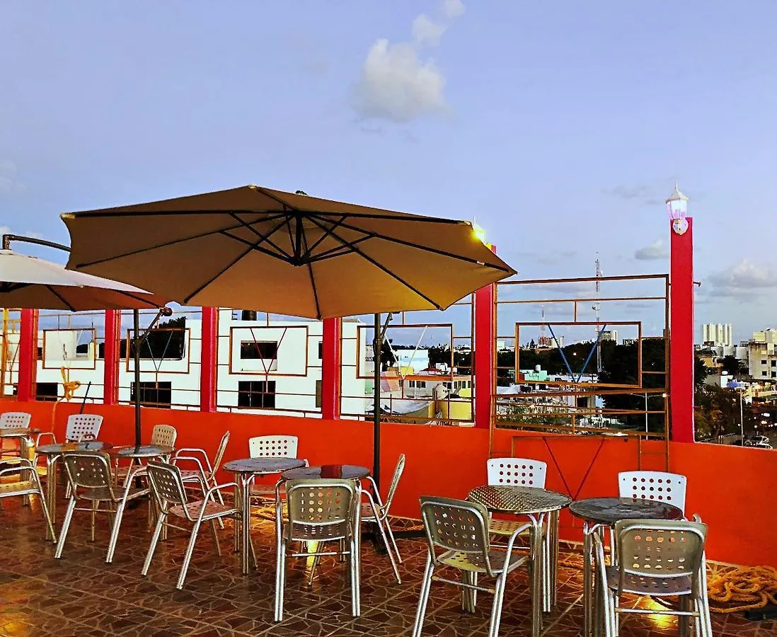 Hotel Versalles Suites Cancún